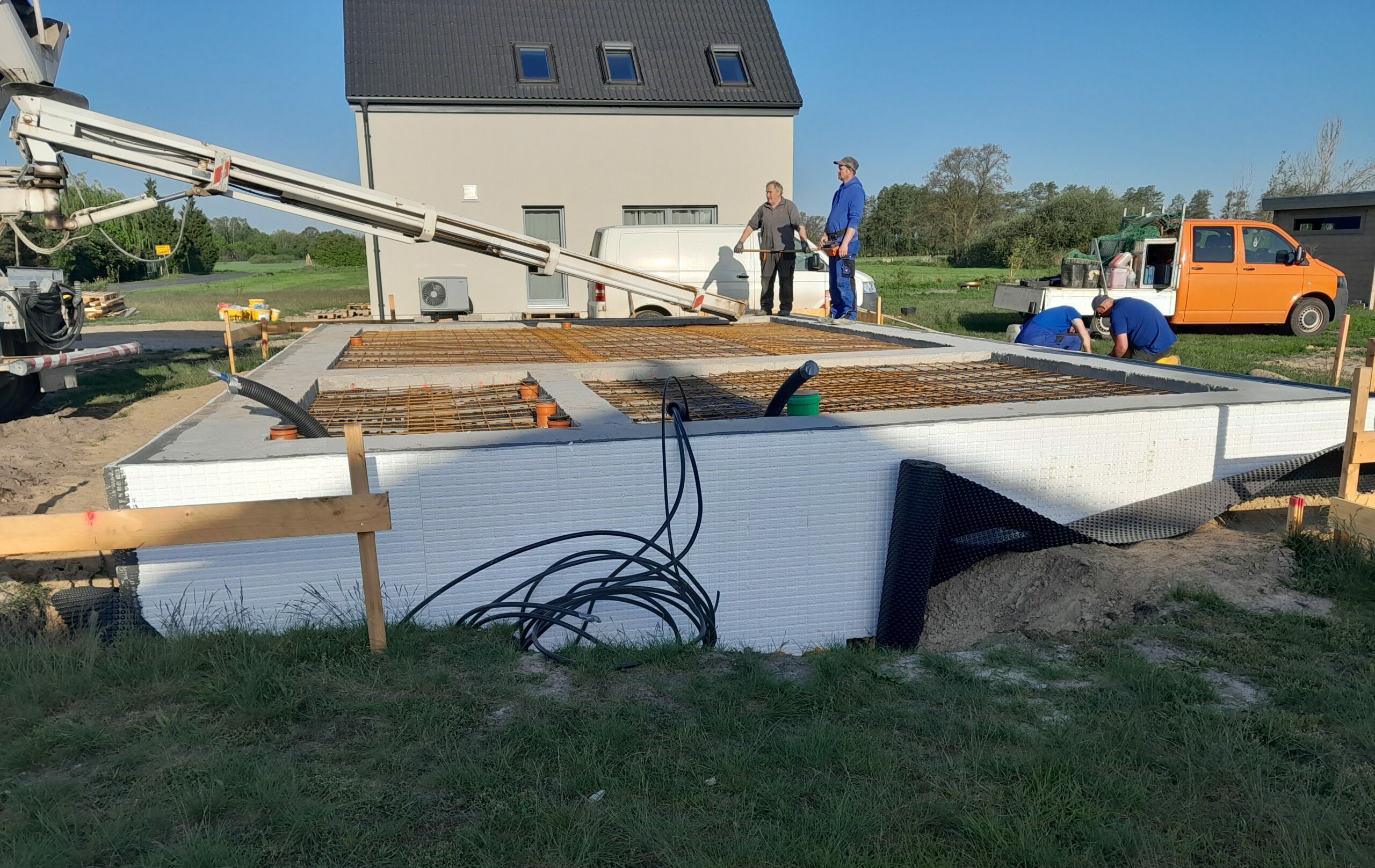 Bau: Erdarbeiten, Hochbau und Außenanlagen